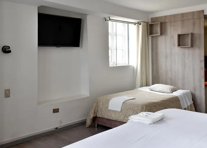 Hotel Y "el Puma" 2*